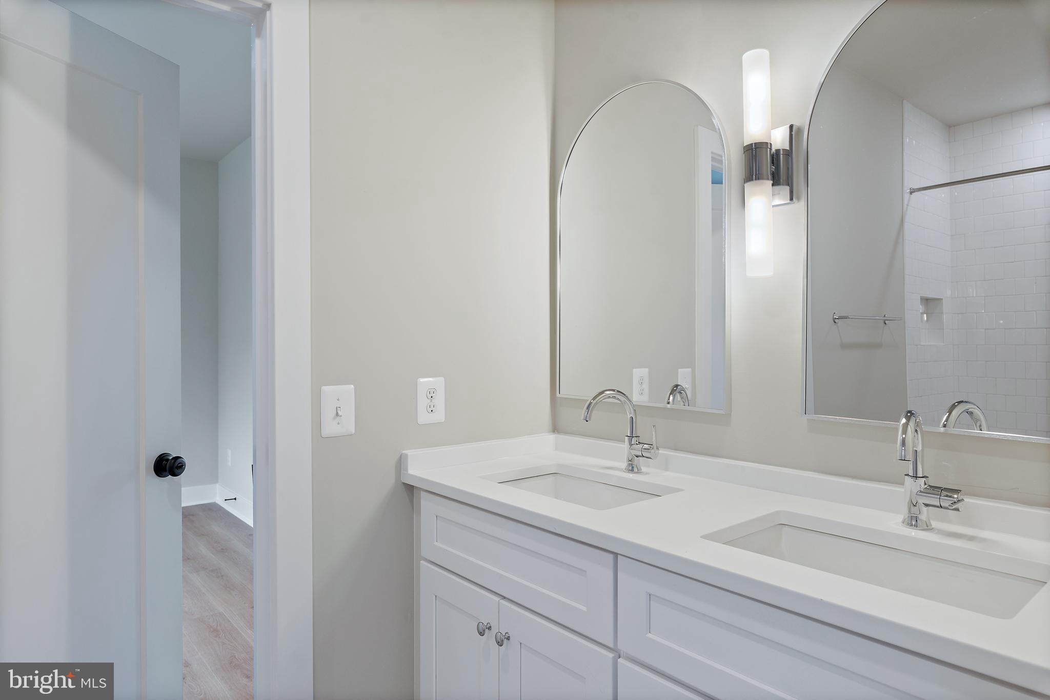 ENCLAVE AT OAK HILL - Residential