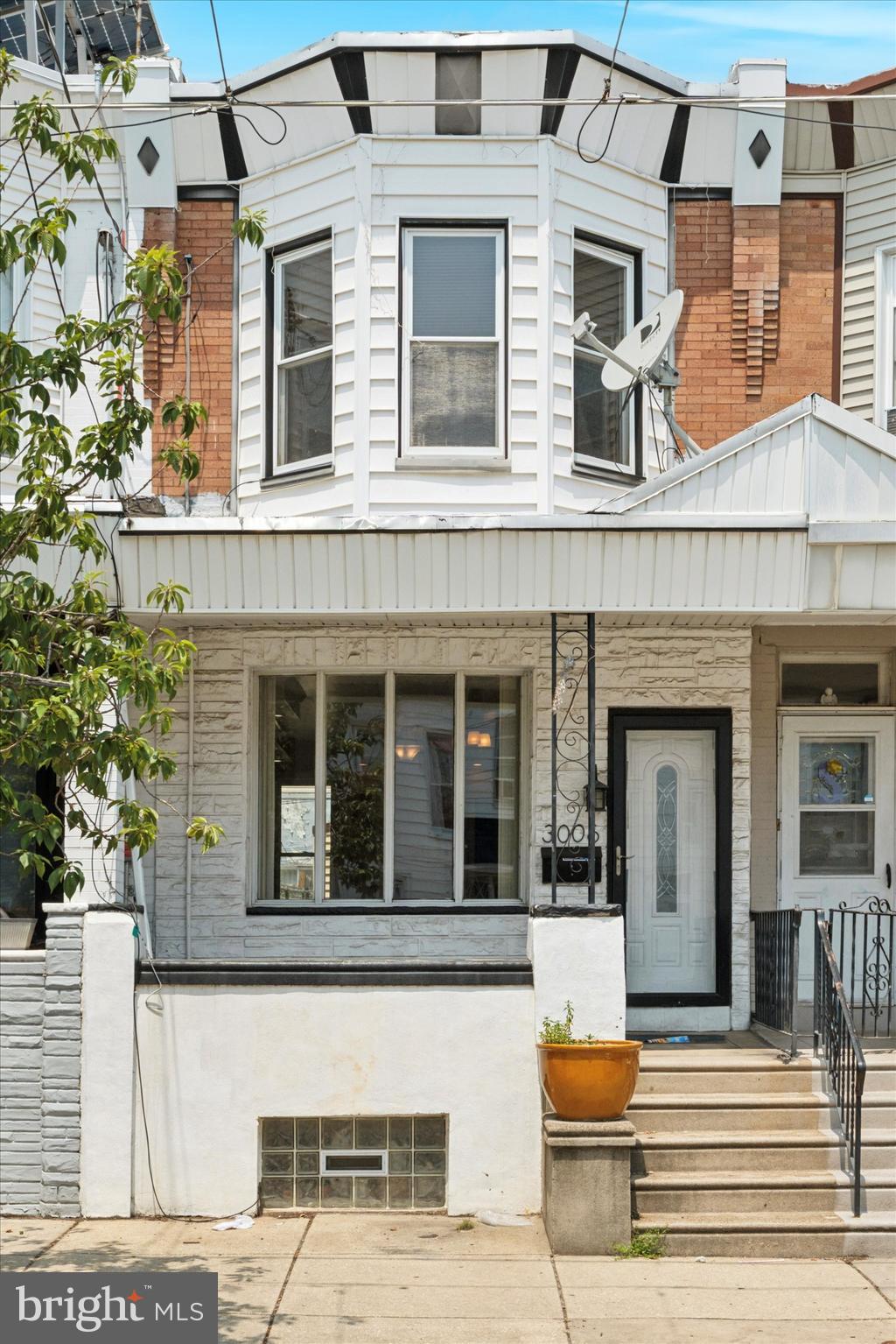 3006 CEDAR STREET