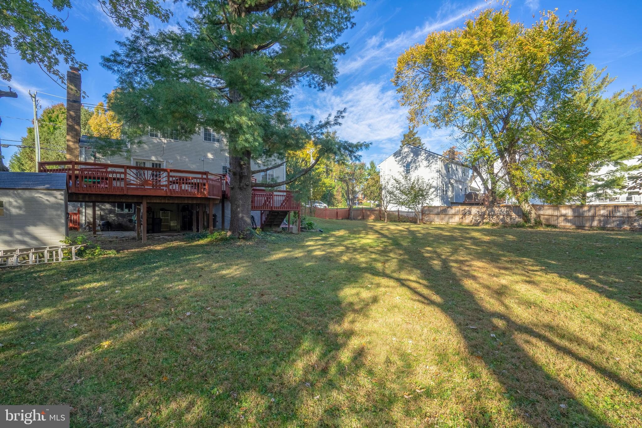 EDGELEA WOODS - Residential