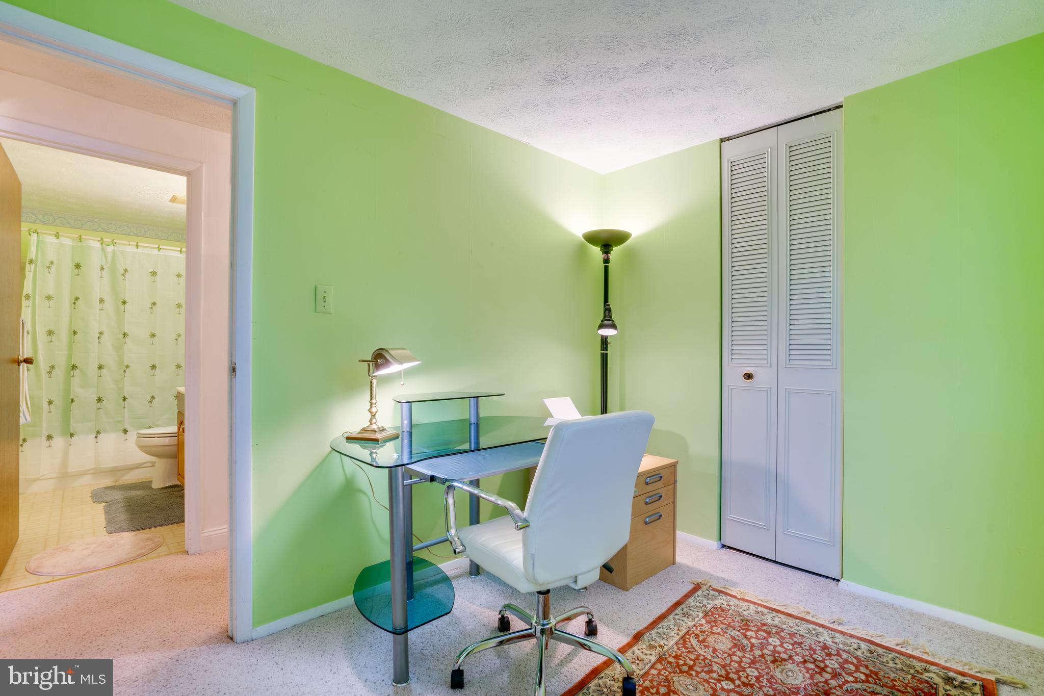 EDGELEA WOODS - Residential