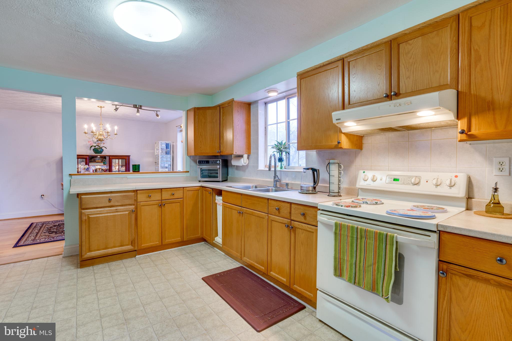 EDGELEA WOODS - Residential