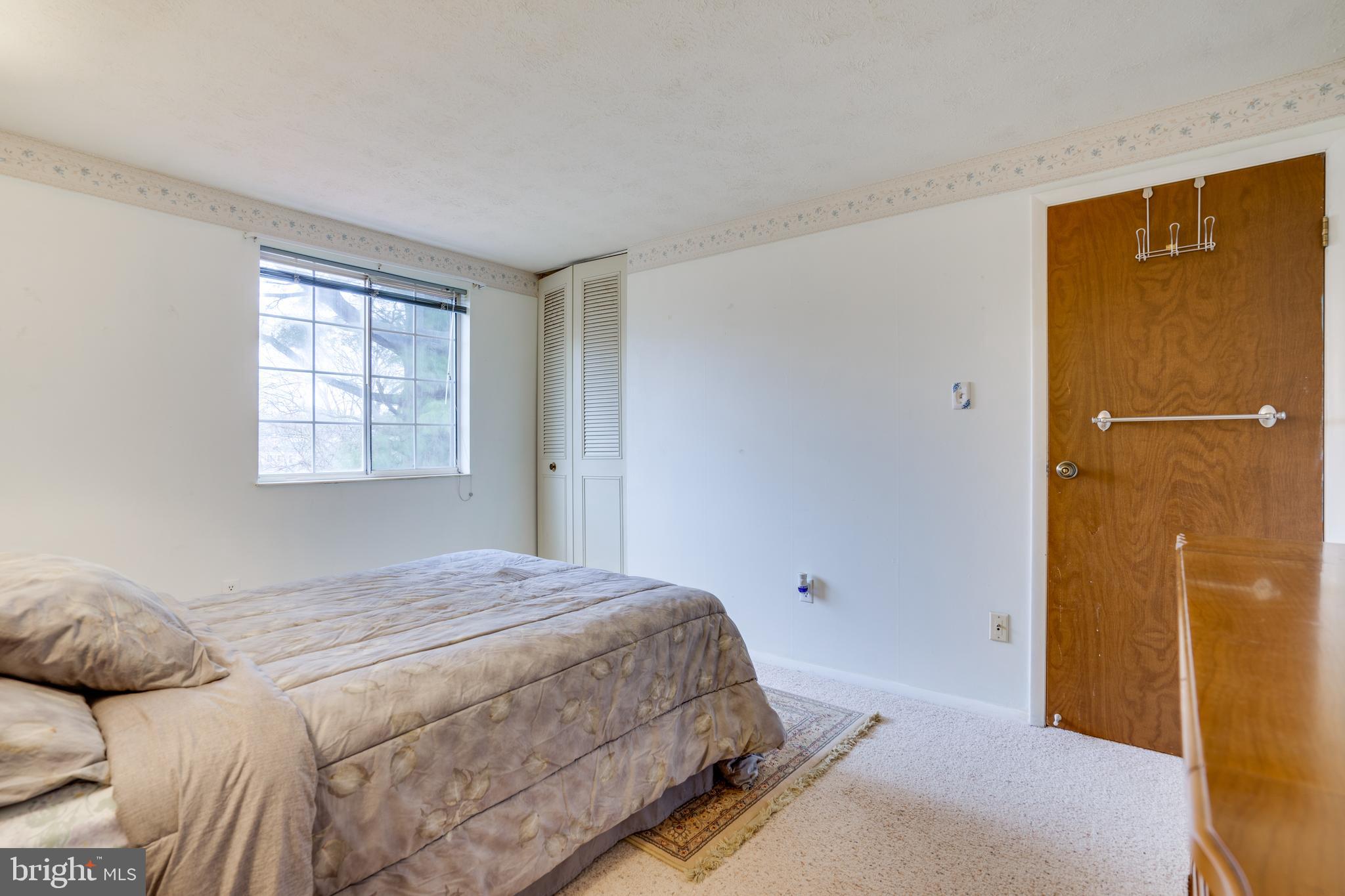 EDGELEA WOODS - Residential