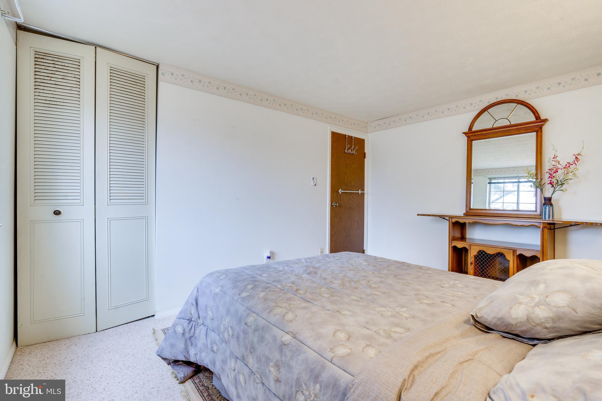 EDGELEA WOODS - Residential