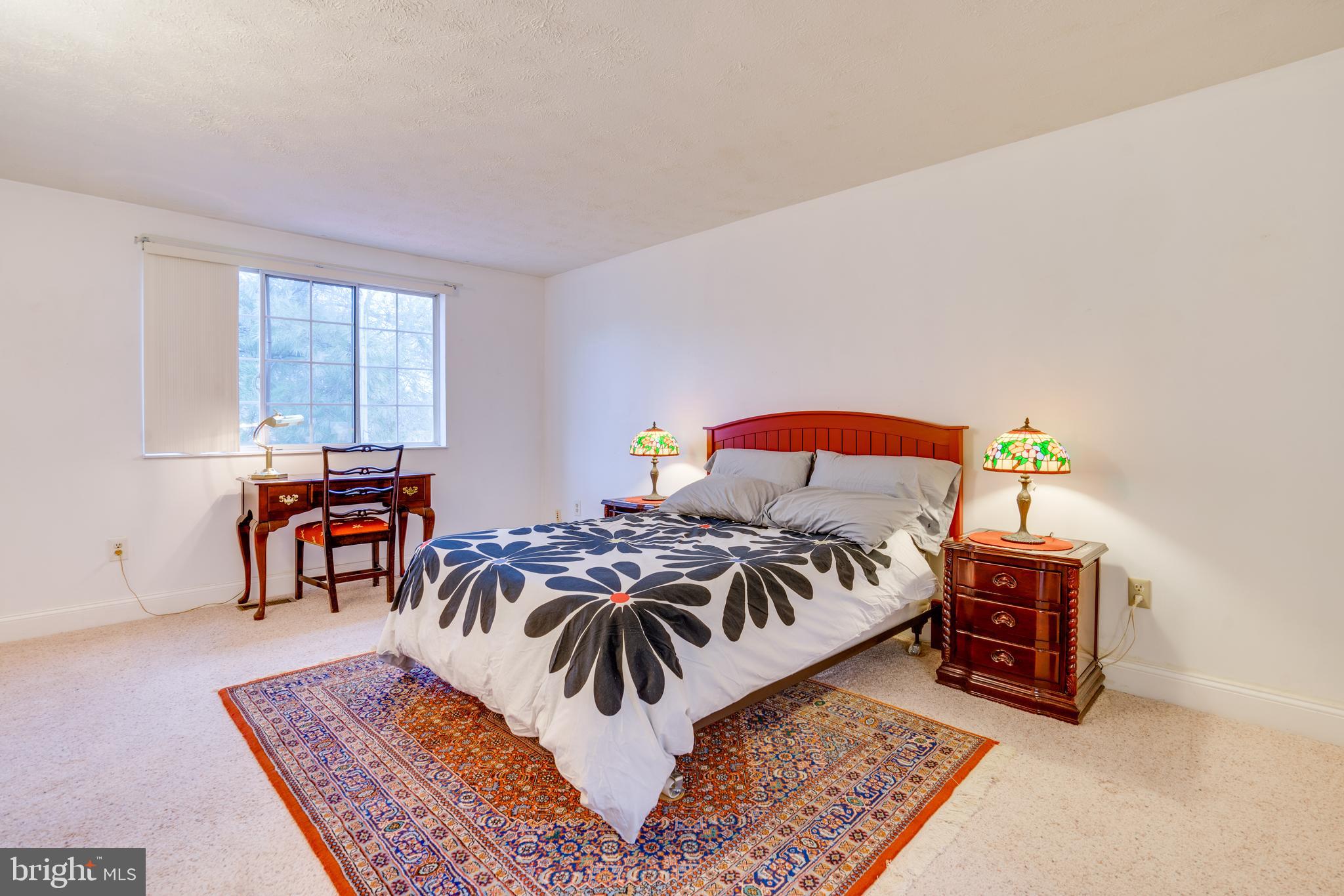 EDGELEA WOODS - Residential