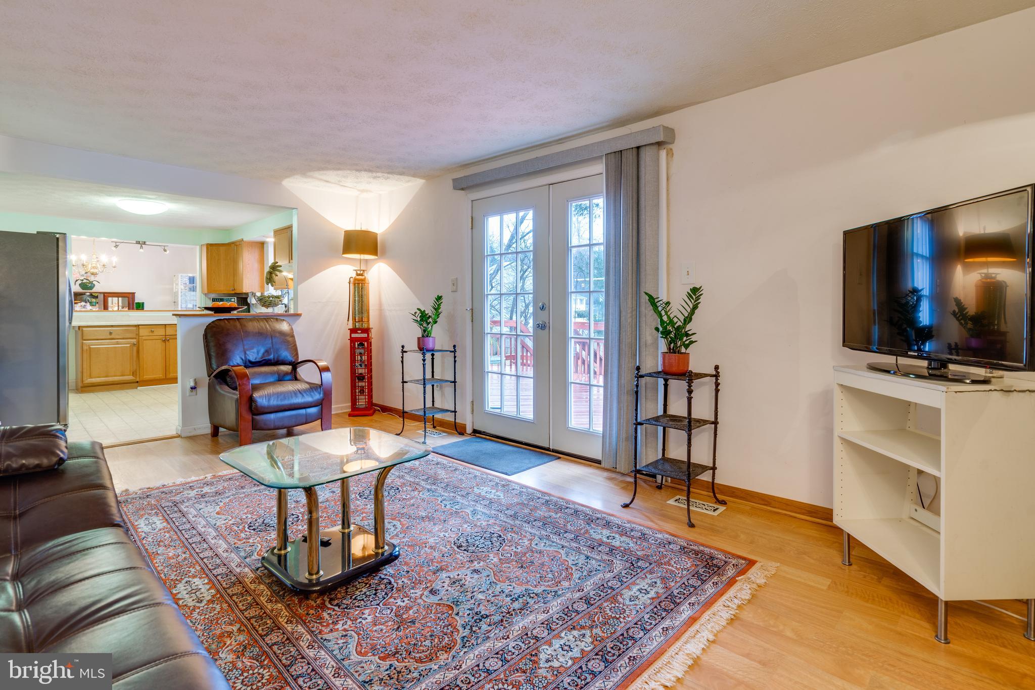 EDGELEA WOODS - Residential