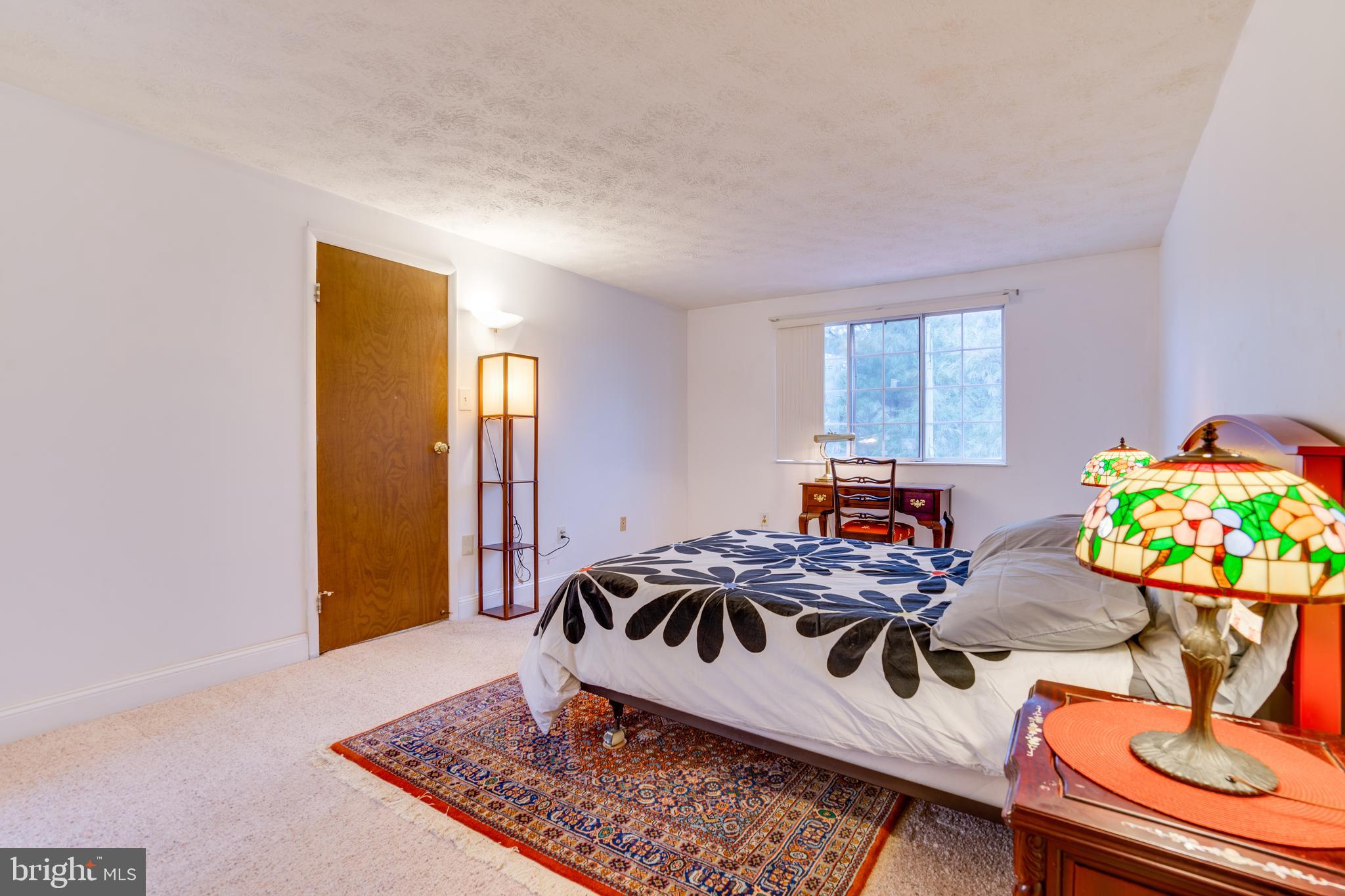 EDGELEA WOODS - Residential