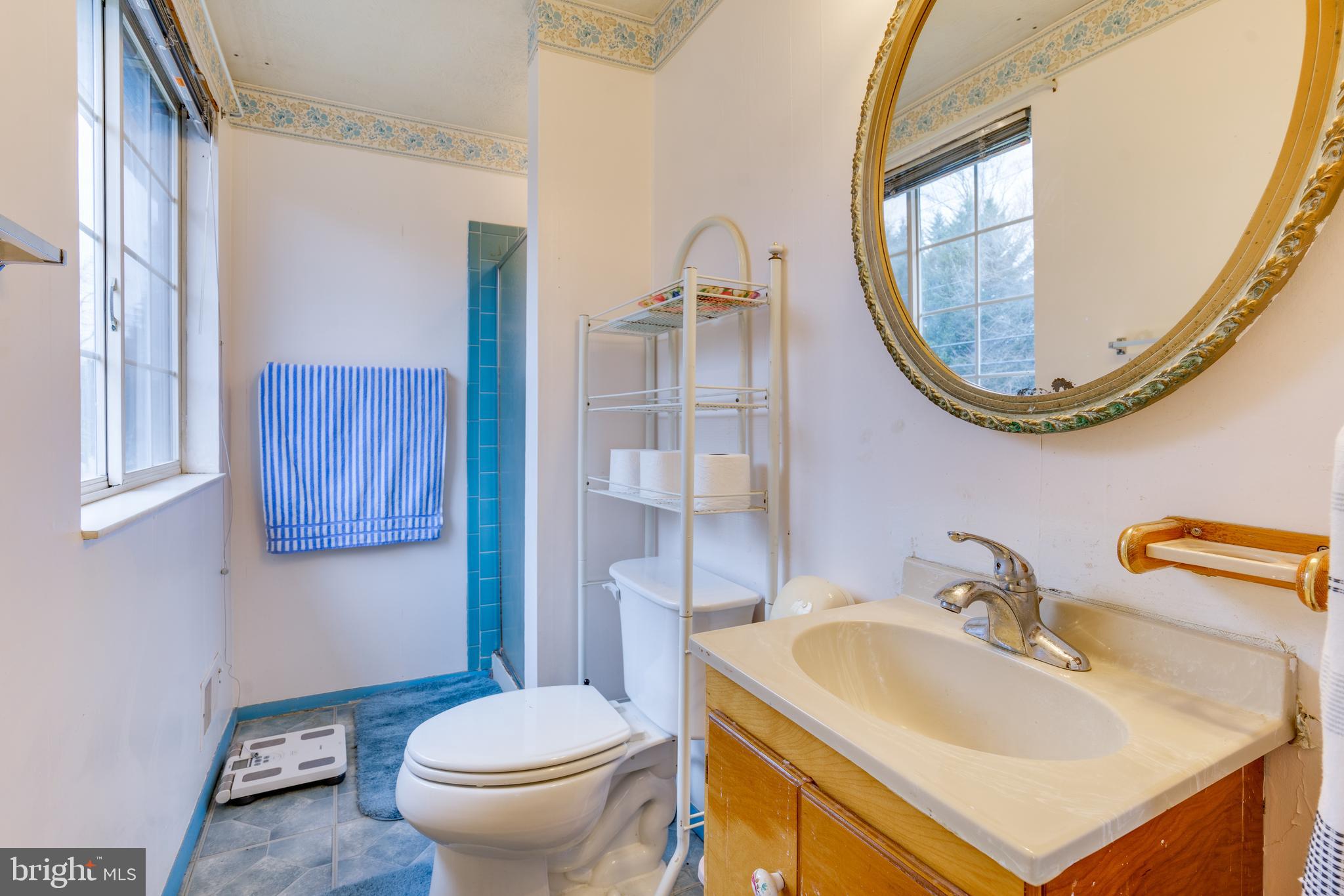 EDGELEA WOODS - Residential