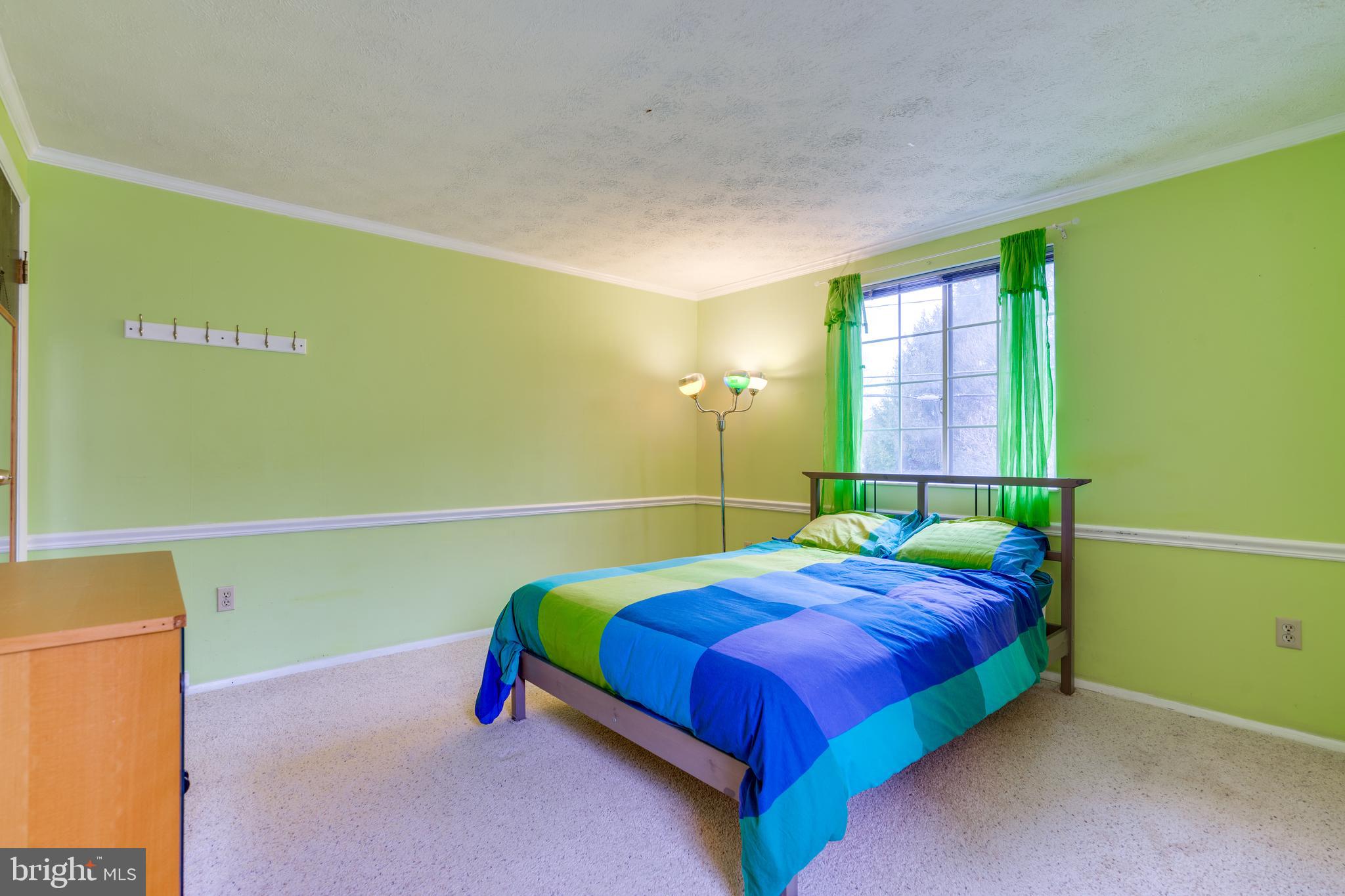 EDGELEA WOODS - Residential