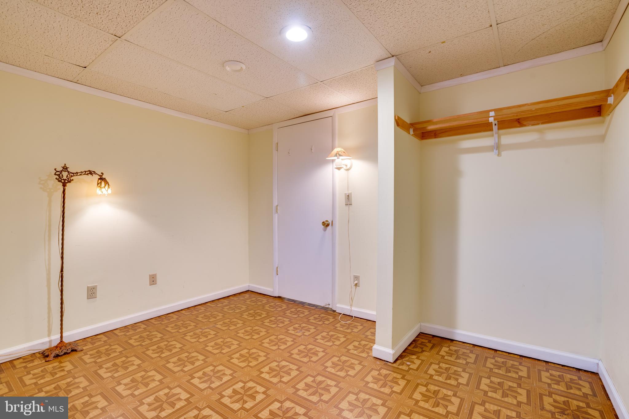 EDGELEA WOODS - Residential