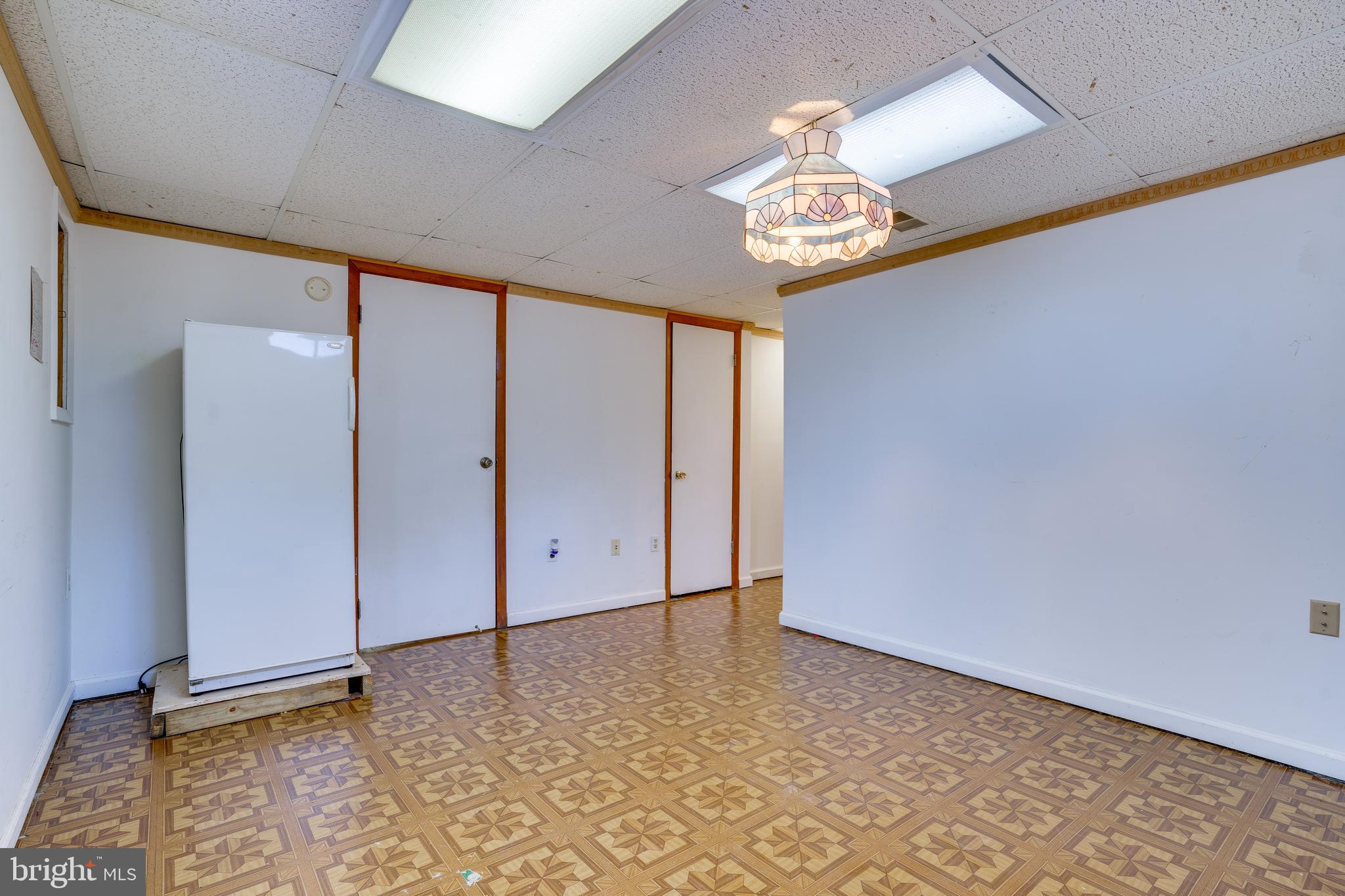 EDGELEA WOODS - Residential