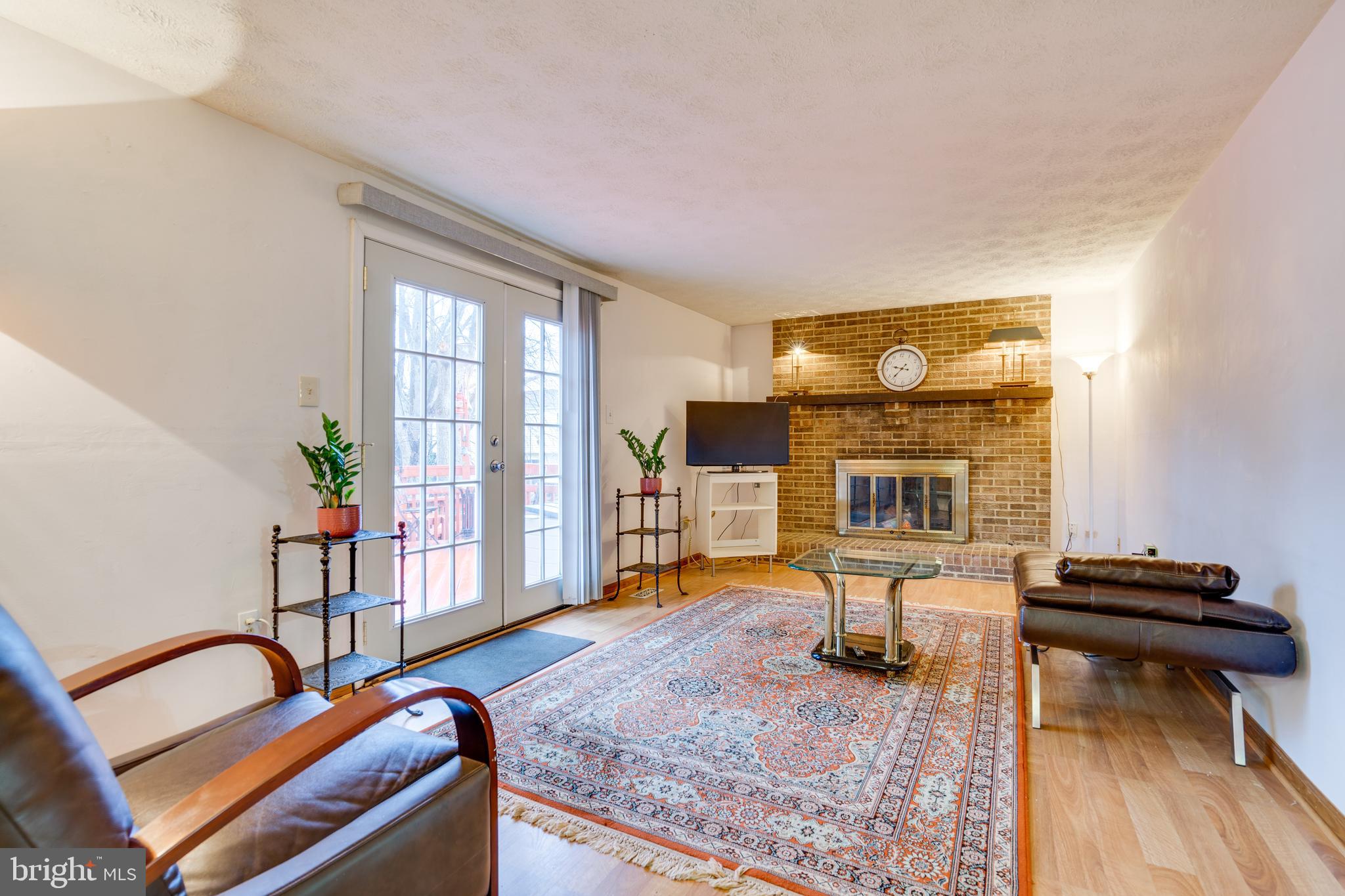 EDGELEA WOODS - Residential