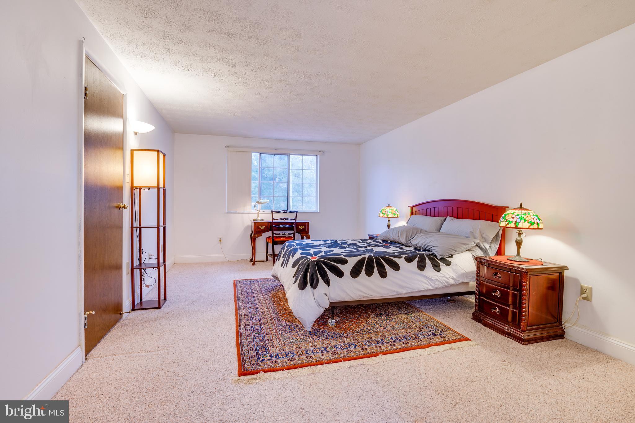 EDGELEA WOODS - Residential