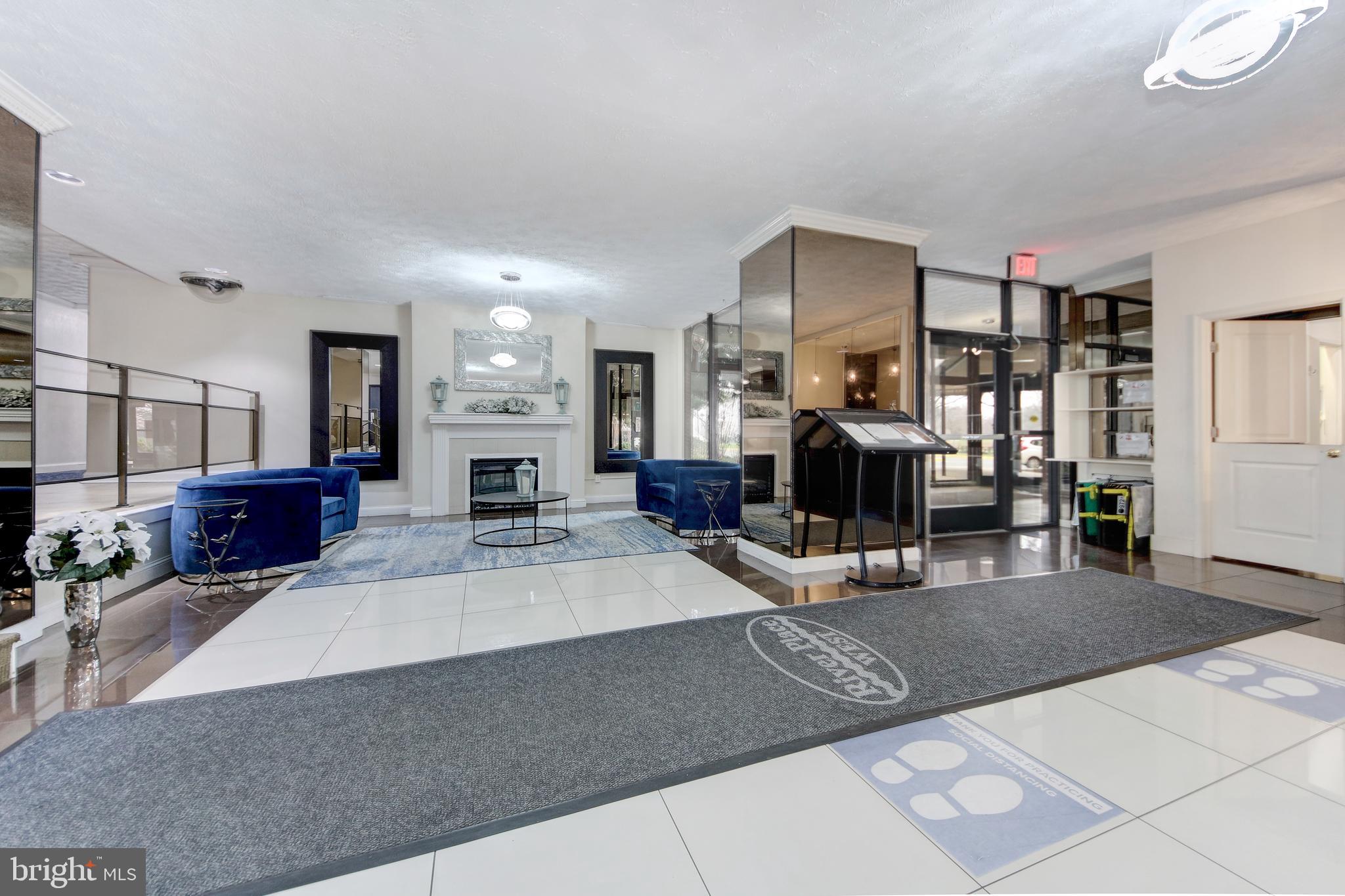 RIVER PLACE - Residential