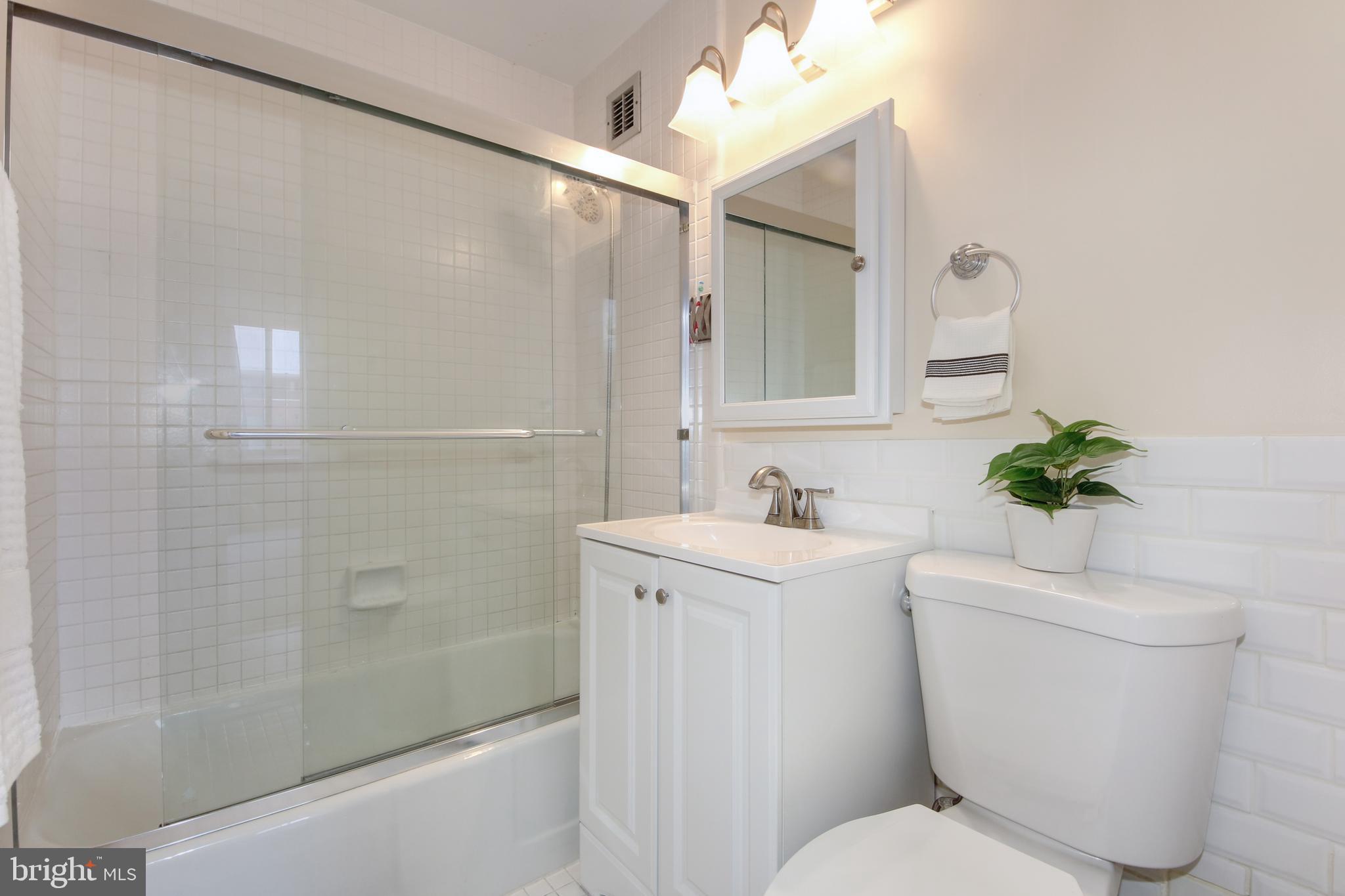 RIVER PLACE - Residential