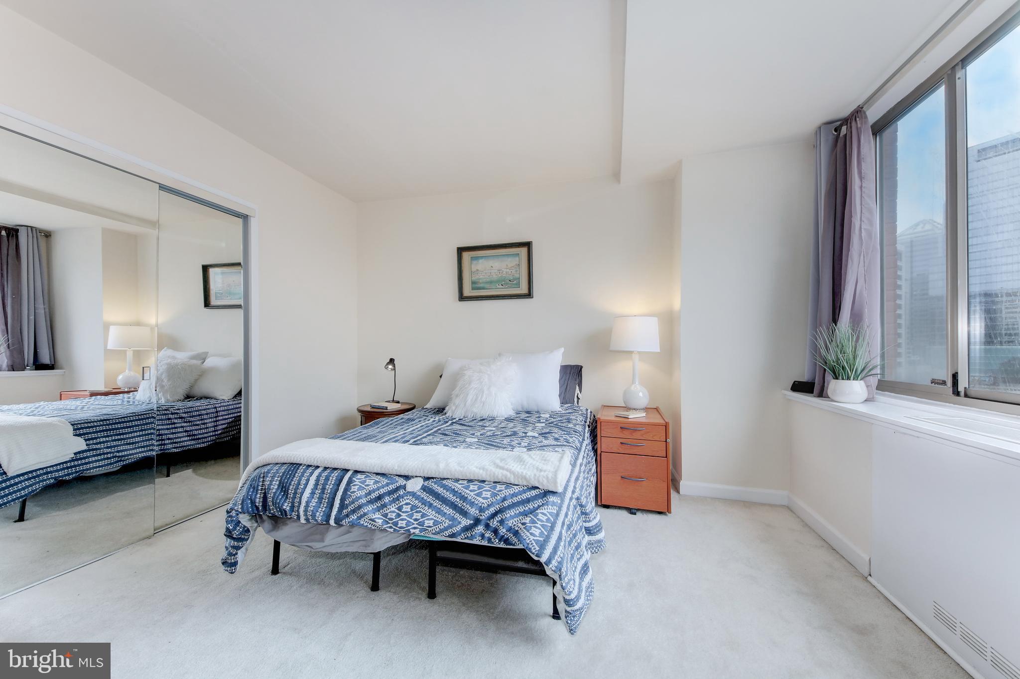 RIVER PLACE - Residential