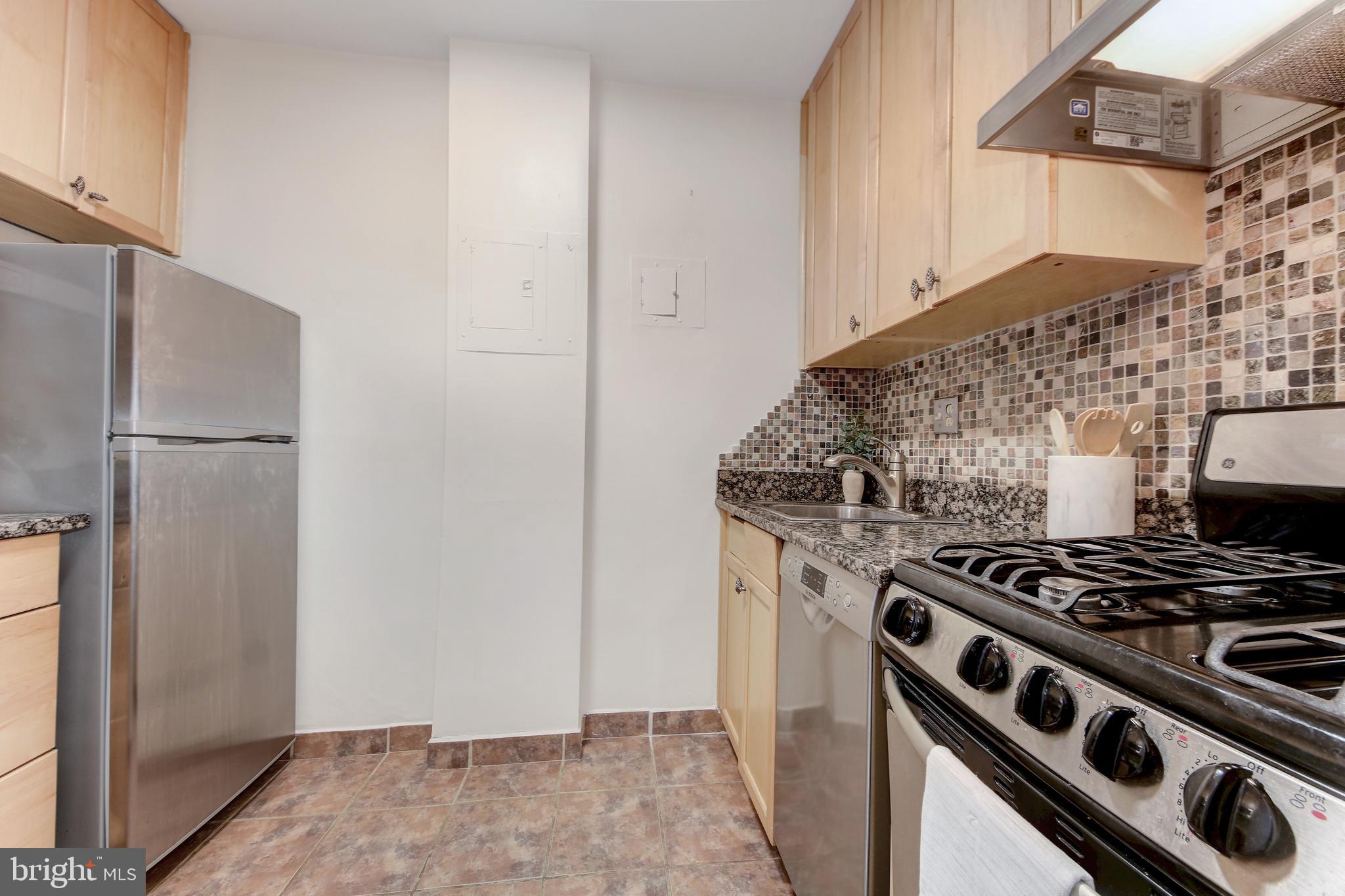 RIVER PLACE - Residential