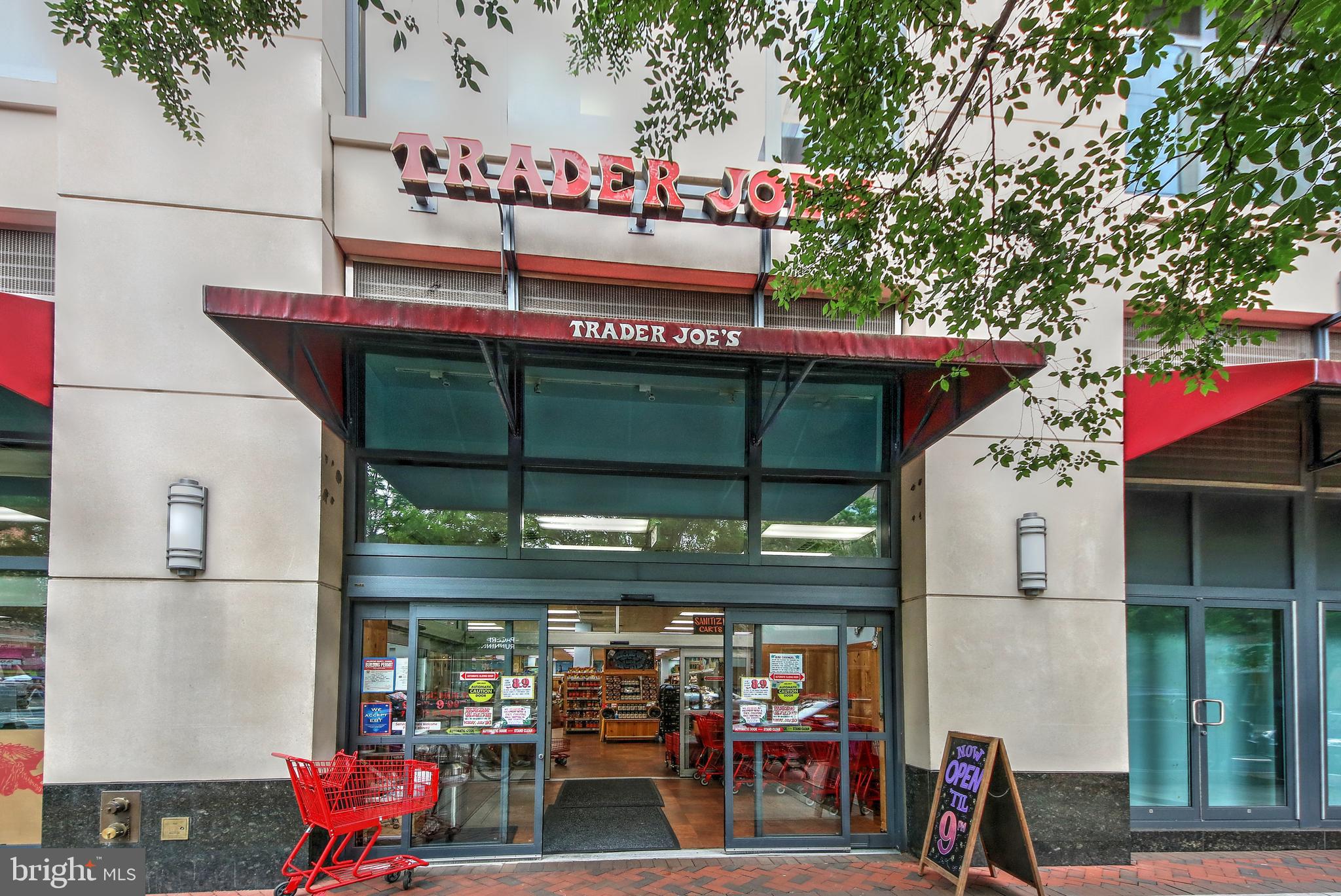 RIVER PLACE - Residential