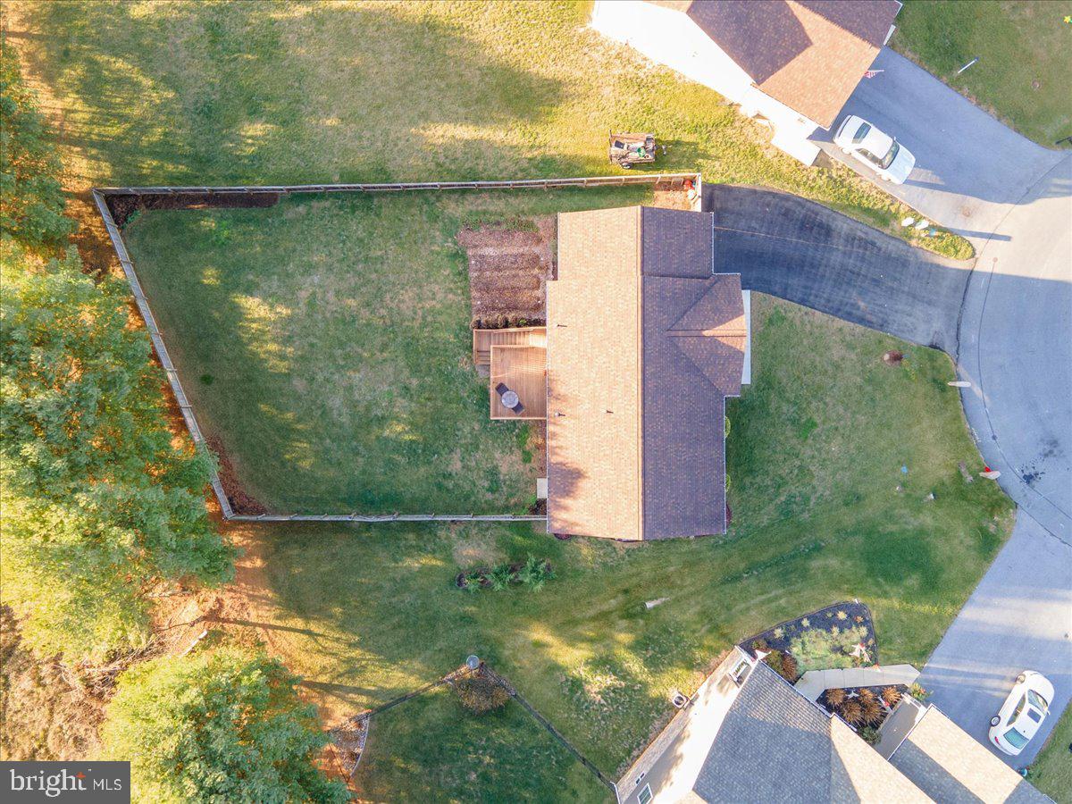 POTOMAC MANOR - Residential