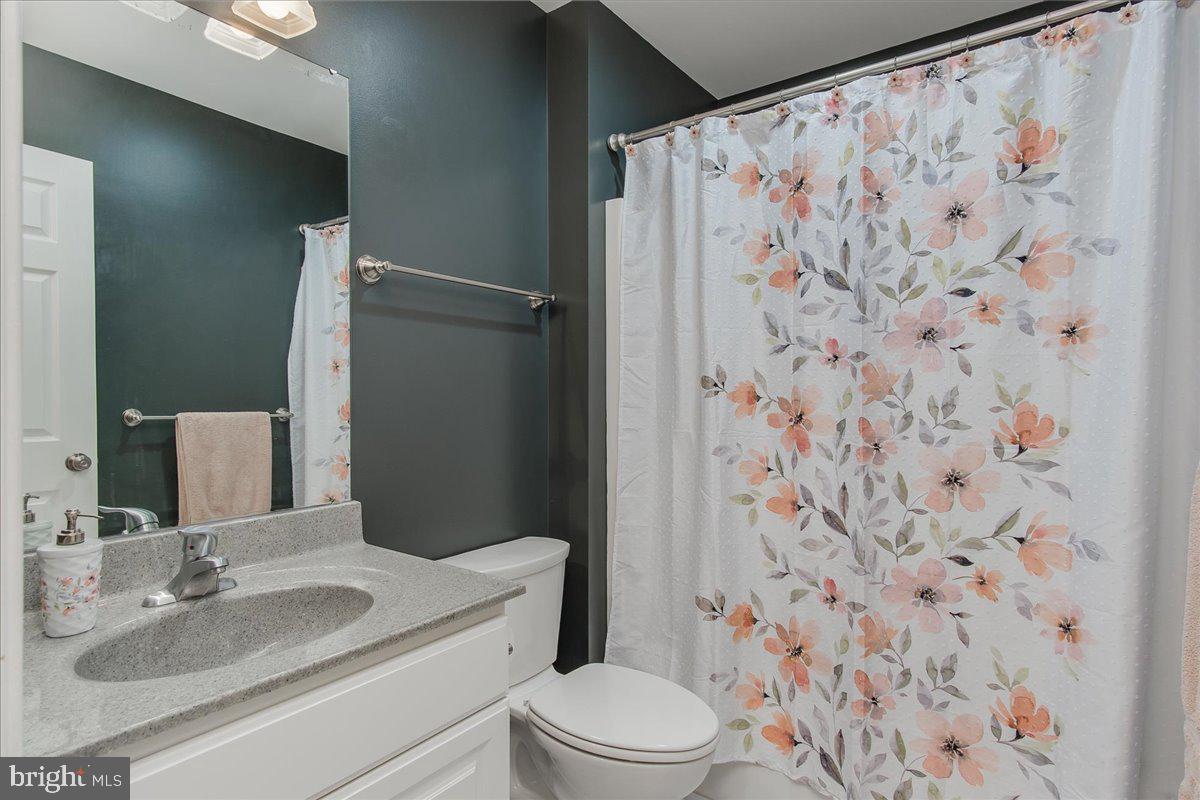 POTOMAC MANOR - Residential