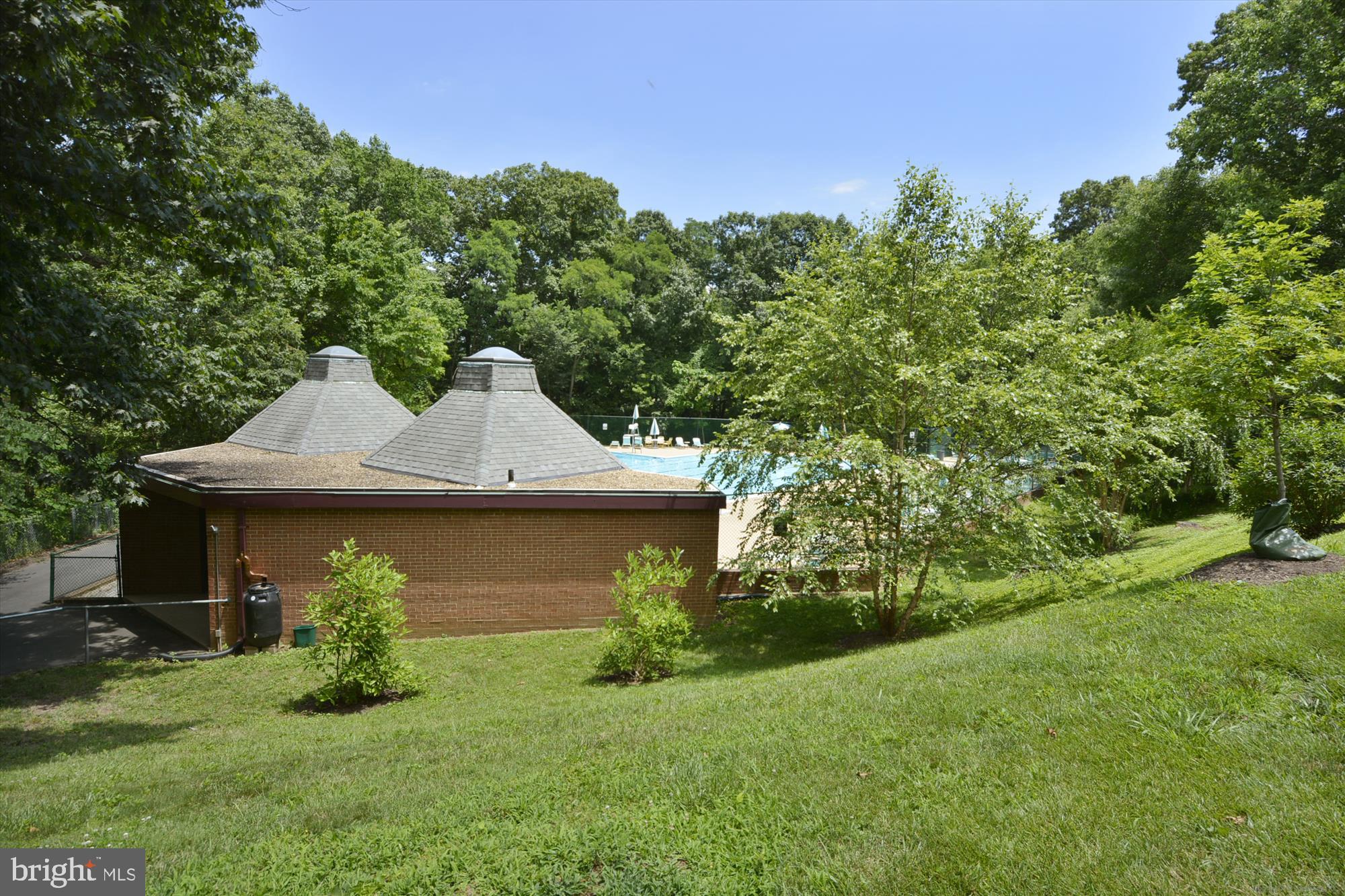 ARLINGTON VILLAGE - Residential