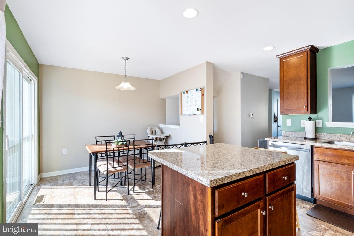 STONEBROOK VILLAGE - Residential