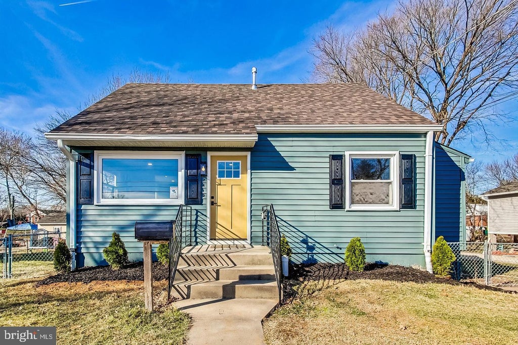 Photo of 7612 Amherst Drive, MANASSAS, VA 20111 (MLS # VAPW2132526)