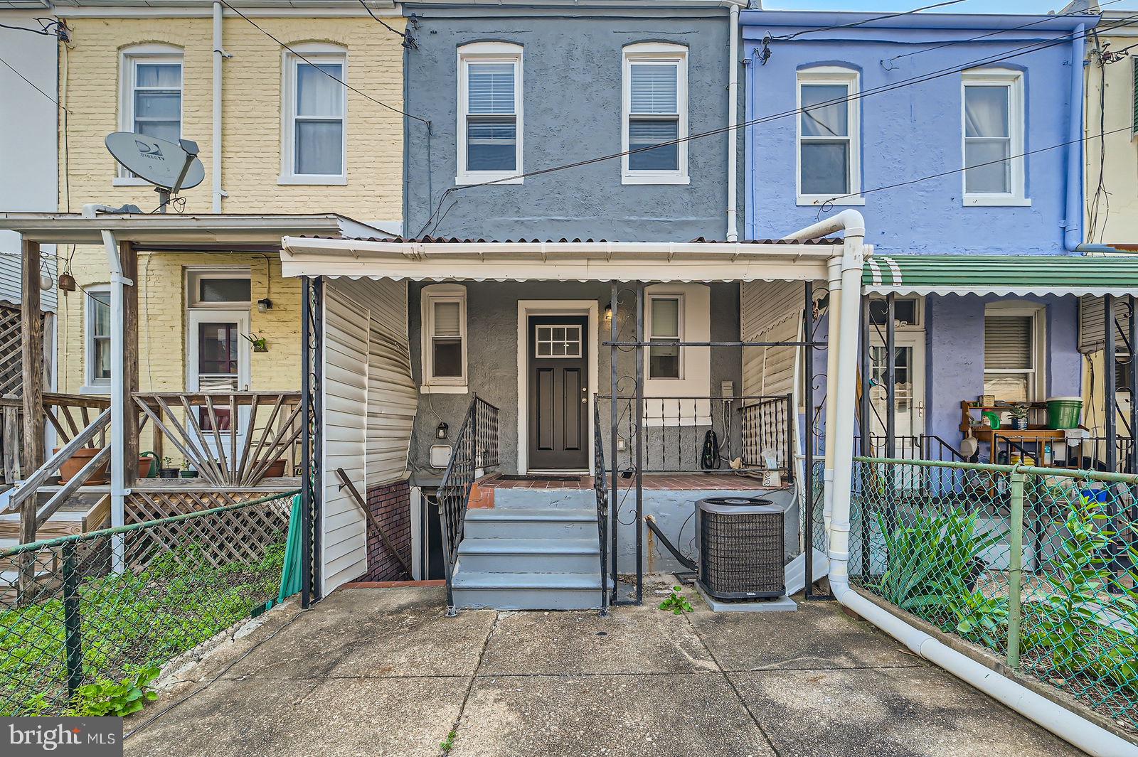 HAMPDEN HISTORIC DISTRICT - Residential