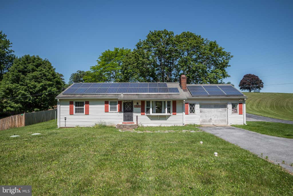 Photo of 26920 Clarksburg Road, DAMASCUS, MD 20872 (MLS # MDMC2239182)