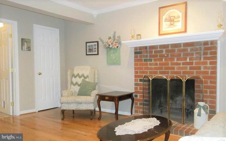 COUNTRY CLUB/LAKE MONTCLAIR - Residential Lease