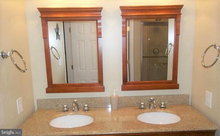 COUNTRY CLUB/LAKE MONTCLAIR - Residential Lease