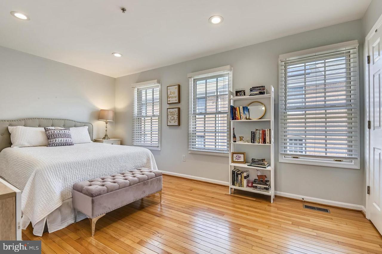 FEDERAL HILL HISTORIC DISTRICT - Residential Lease