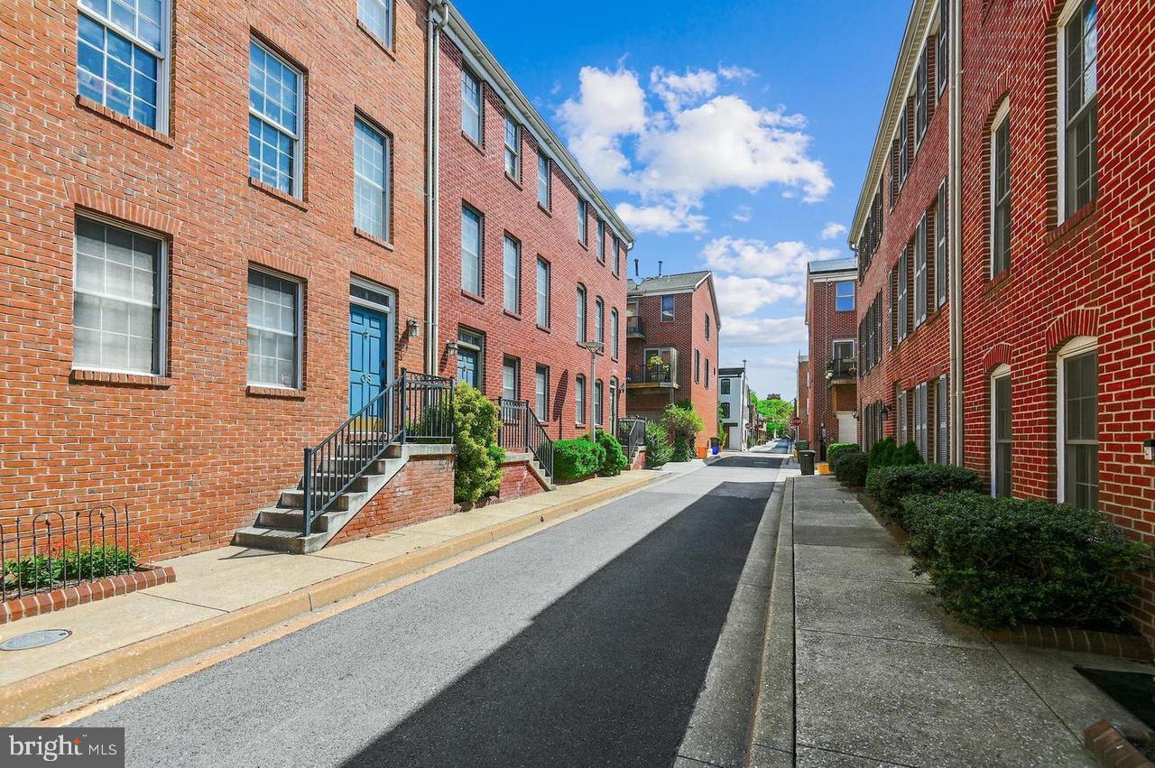 FEDERAL HILL HISTORIC DISTRICT - Residential Lease