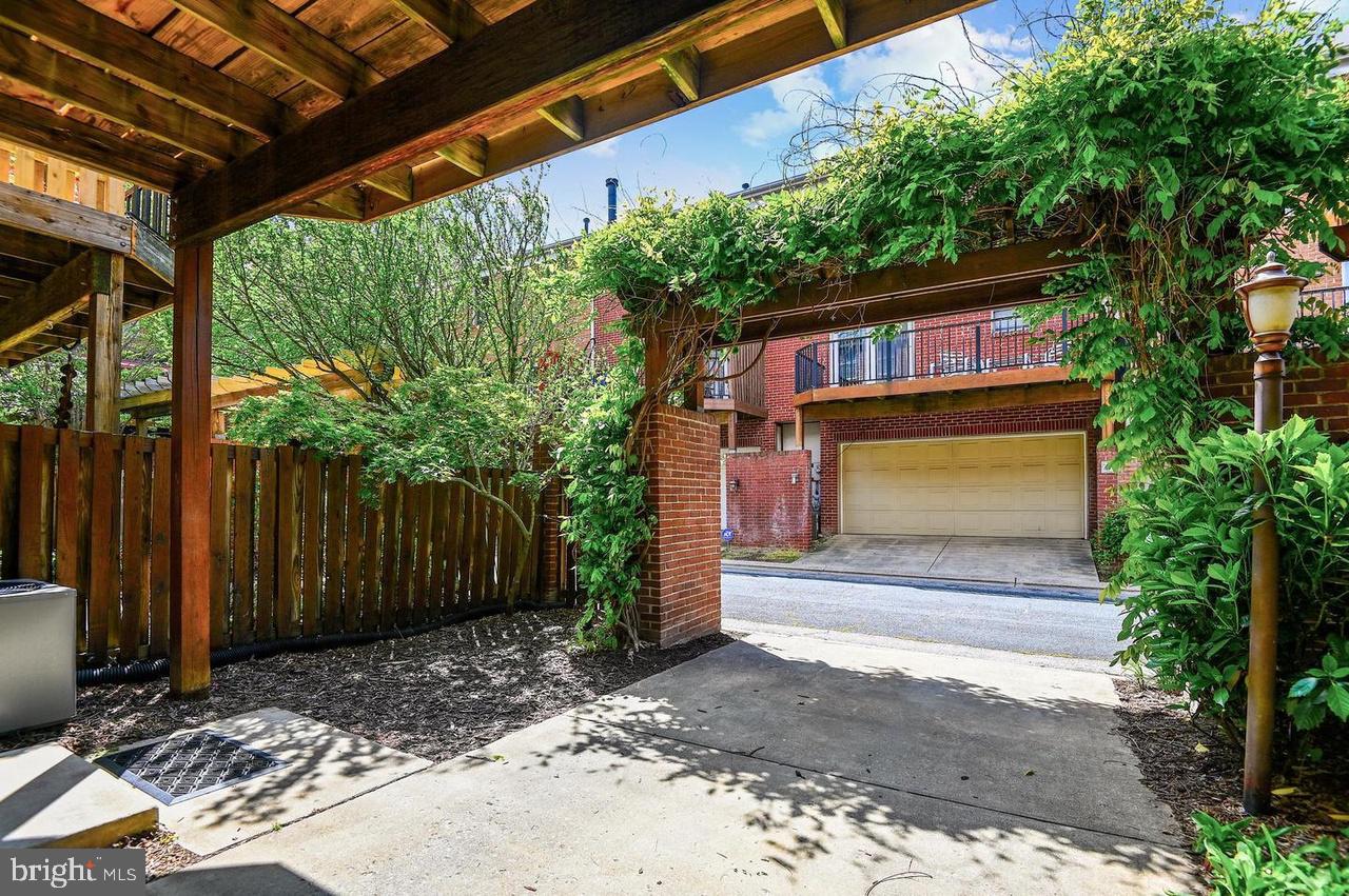 FEDERAL HILL HISTORIC DISTRICT - Residential Lease