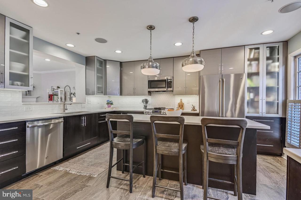 FEDERAL HILL HISTORIC DISTRICT - Residential Lease