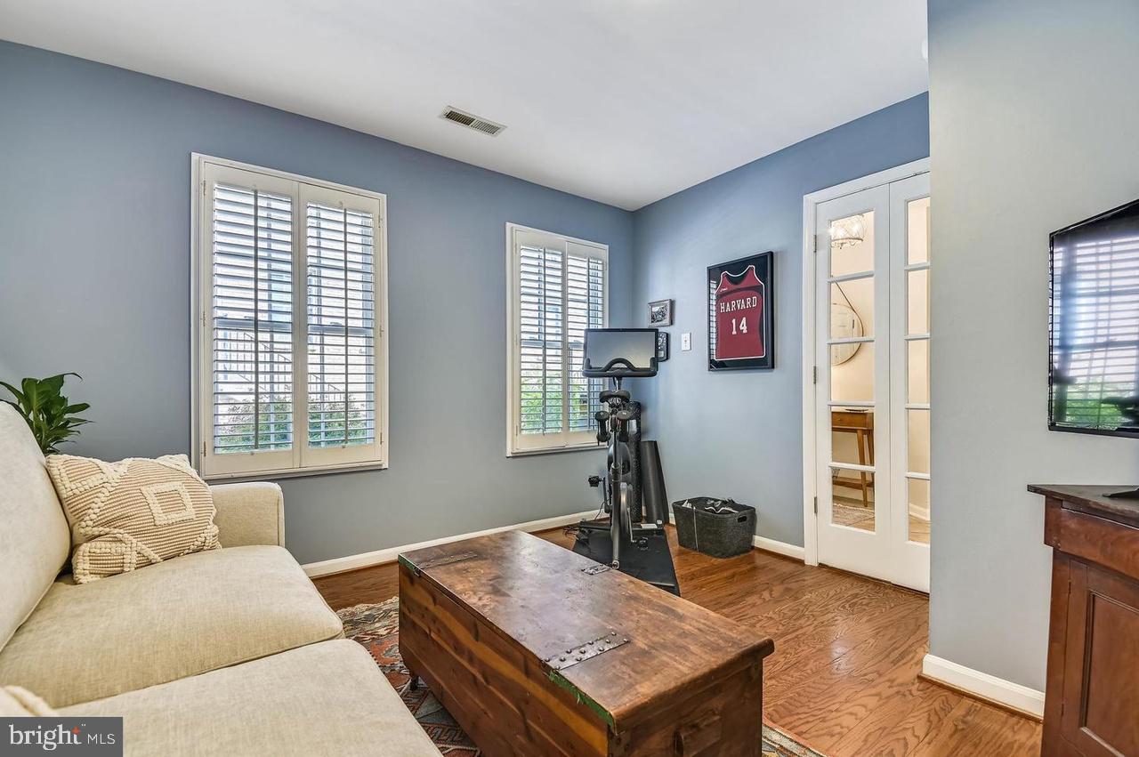 FEDERAL HILL HISTORIC DISTRICT - Residential Lease