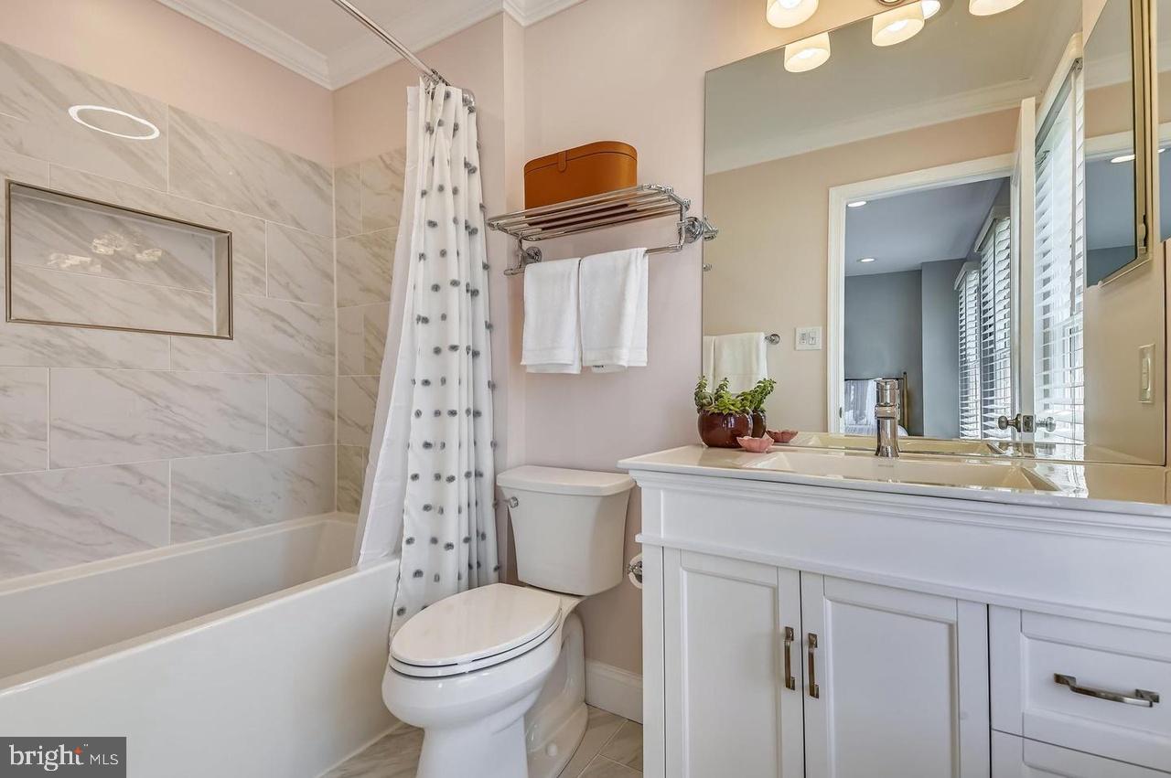 FEDERAL HILL HISTORIC DISTRICT - Residential Lease