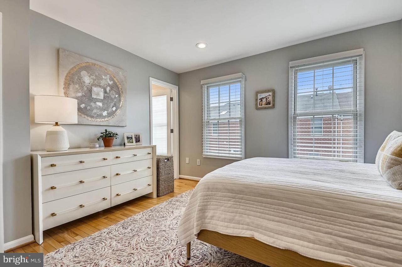 FEDERAL HILL HISTORIC DISTRICT - Residential Lease