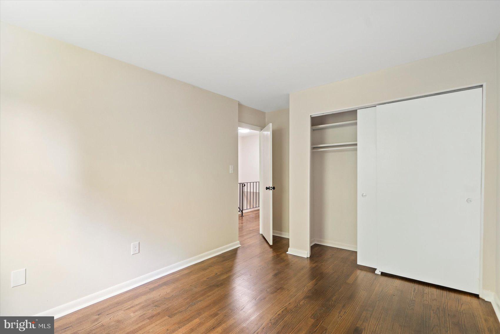 QUEEN ANNE VILLAGE - Residential