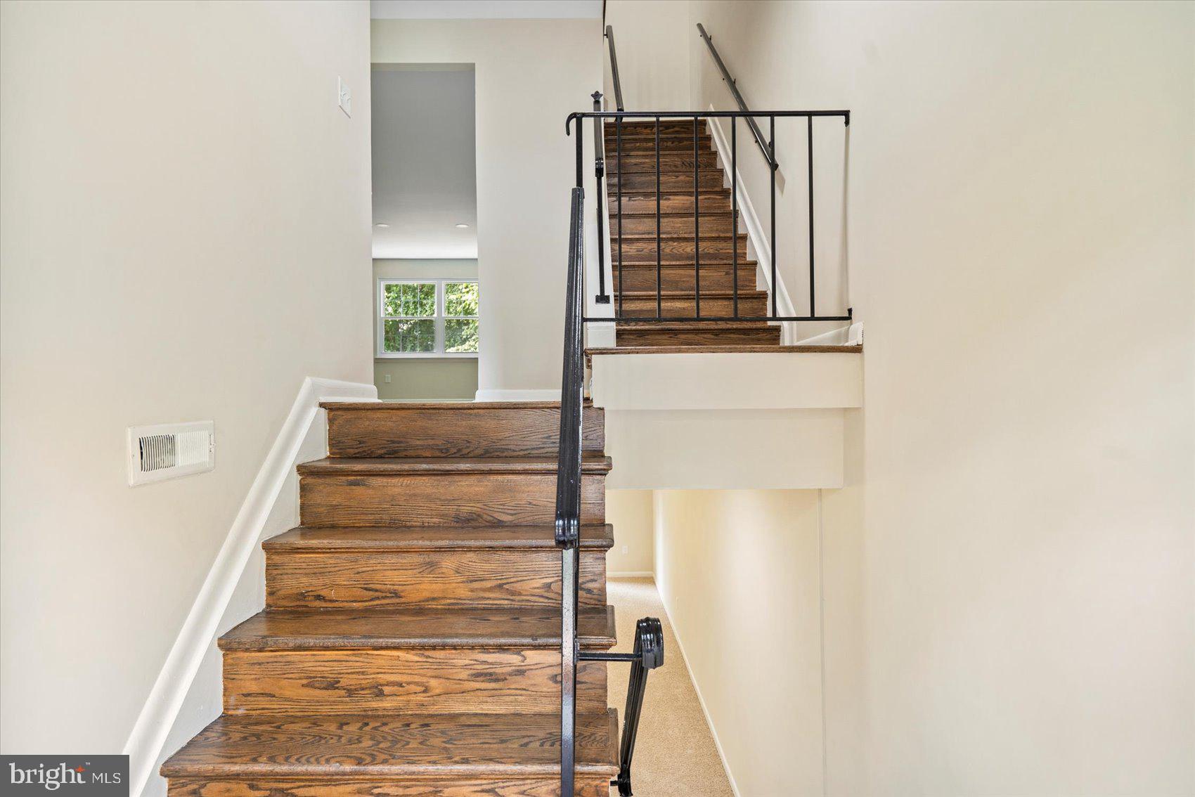 12 ENGLEFIELD SQUARE