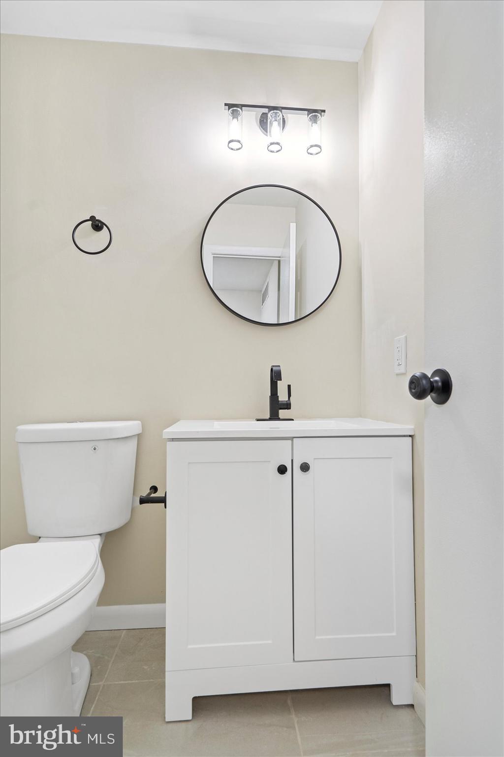 QUEEN ANNE VILLAGE - Residential