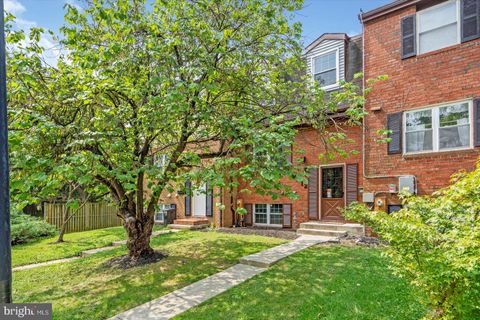 12 ENGLEFIELD SQUARE OWINGS MILLS MD 21117