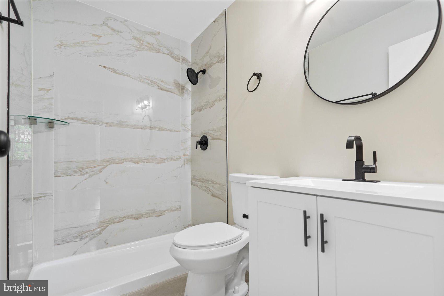 QUEEN ANNE VILLAGE - Residential