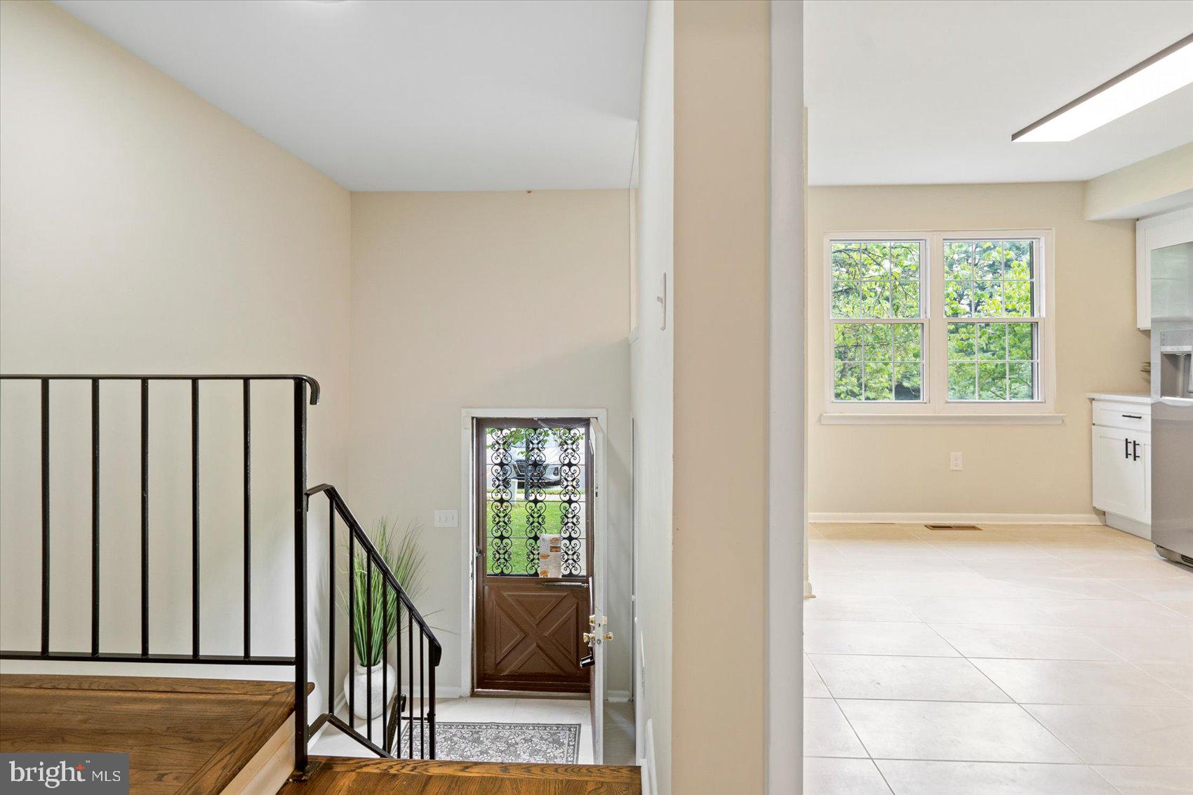 12 ENGLEFIELD SQUARE