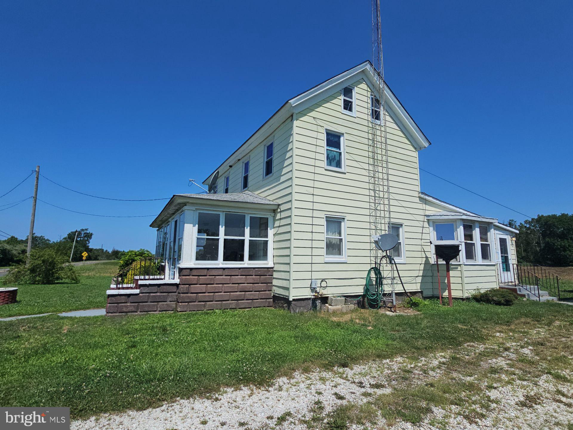 452 NEWPORT NECK ROAD