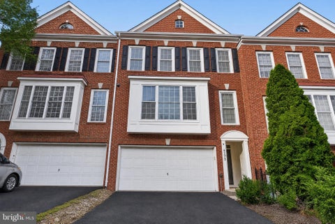 Photo of 6175 Toledo Place, HAYMARKET, VA 20169 (MLS # VAPW2128638)