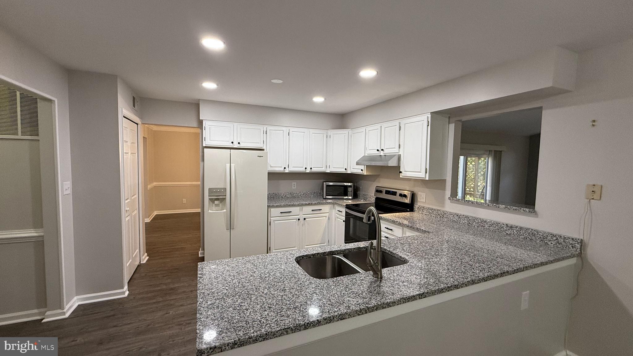 SETTLERS LANDING - Residential Lease