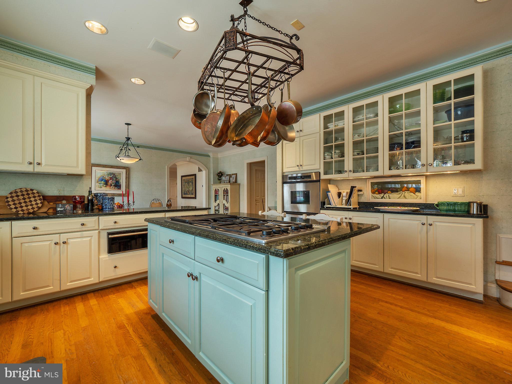 AVENEL - Residential