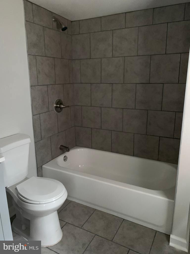 FRANKFORD - Residential Income