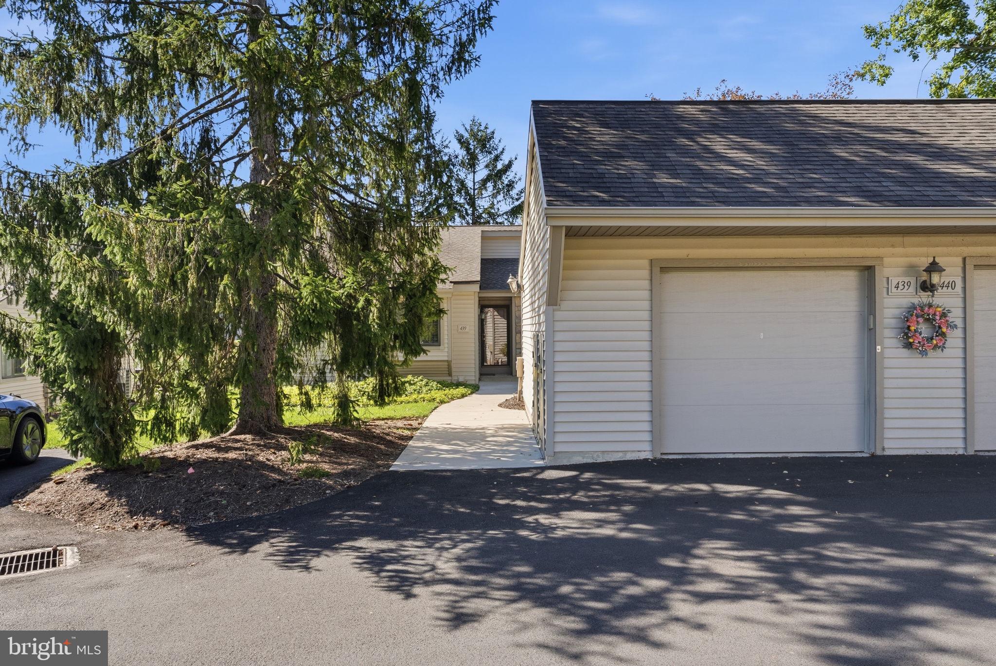439 EATON WAY 435