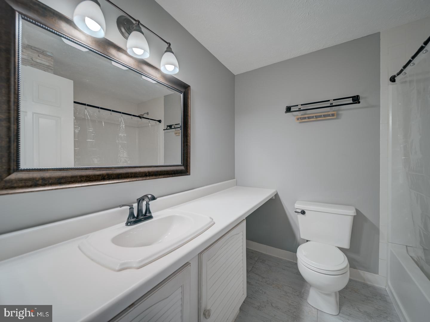 HARMANS WOODS - Residential